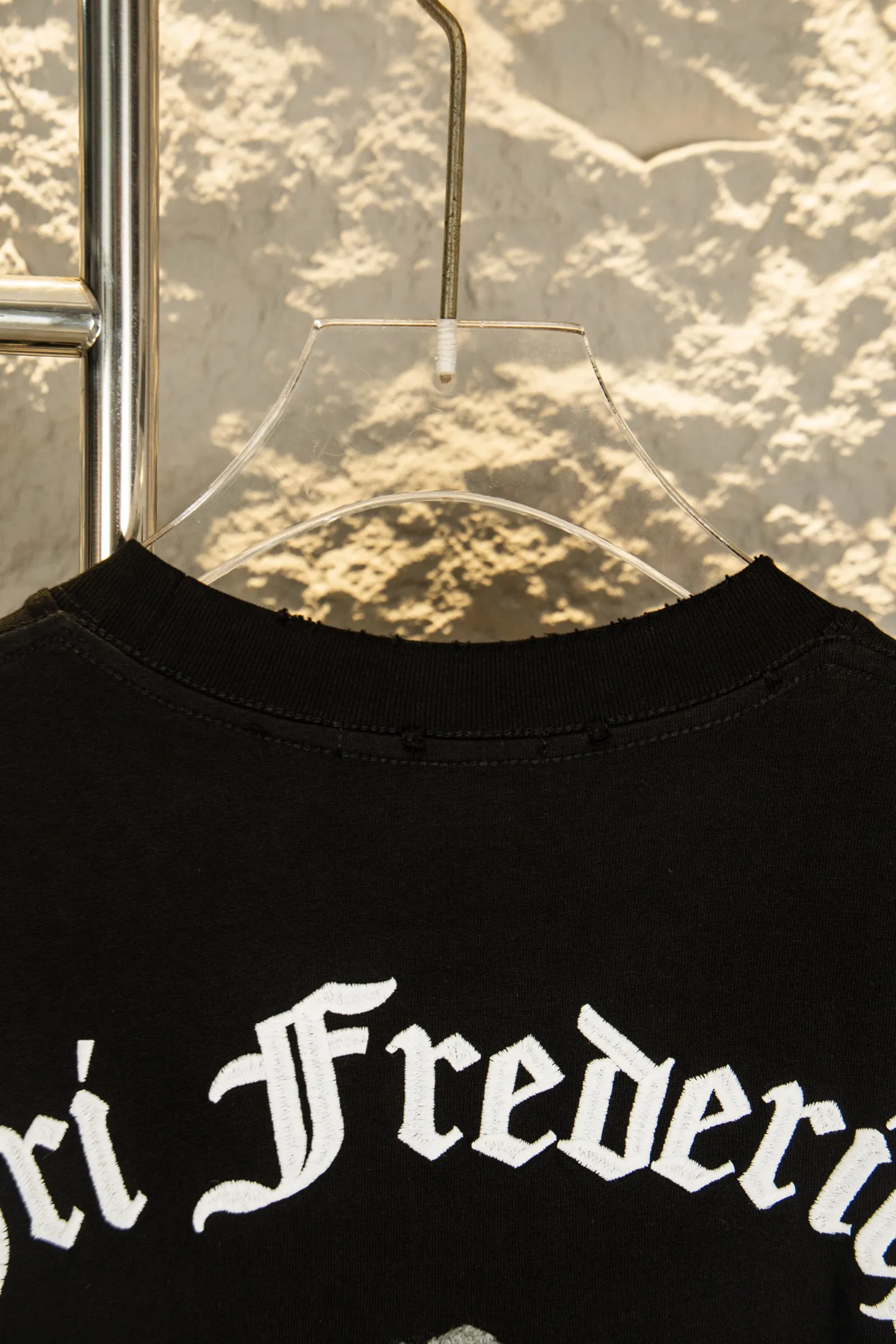 ：Y 110 Chrome Hearts 26ss New Arrival T Quality， ， ， ， Breathable， ， ， Same Style、Versatile 。 ， ； Classic ， 。 ， 。 、 ， 、 ， 。 ：Black White Size：s—xl